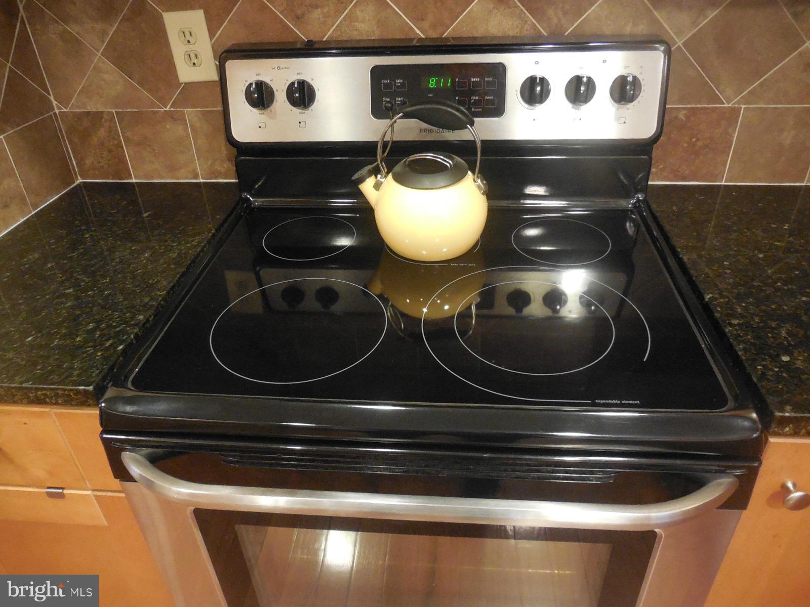 406 Rock Lodge Road Gaithersburg, MD 20877 - Photo 12 of 29 Kitchen