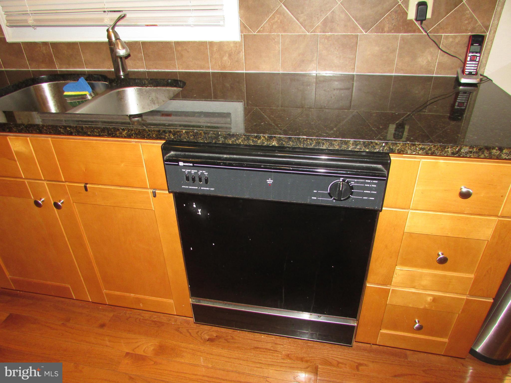 406 Rock Lodge Road Gaithersburg, MD 20877 - Photo 16 of 29 Kitchen
