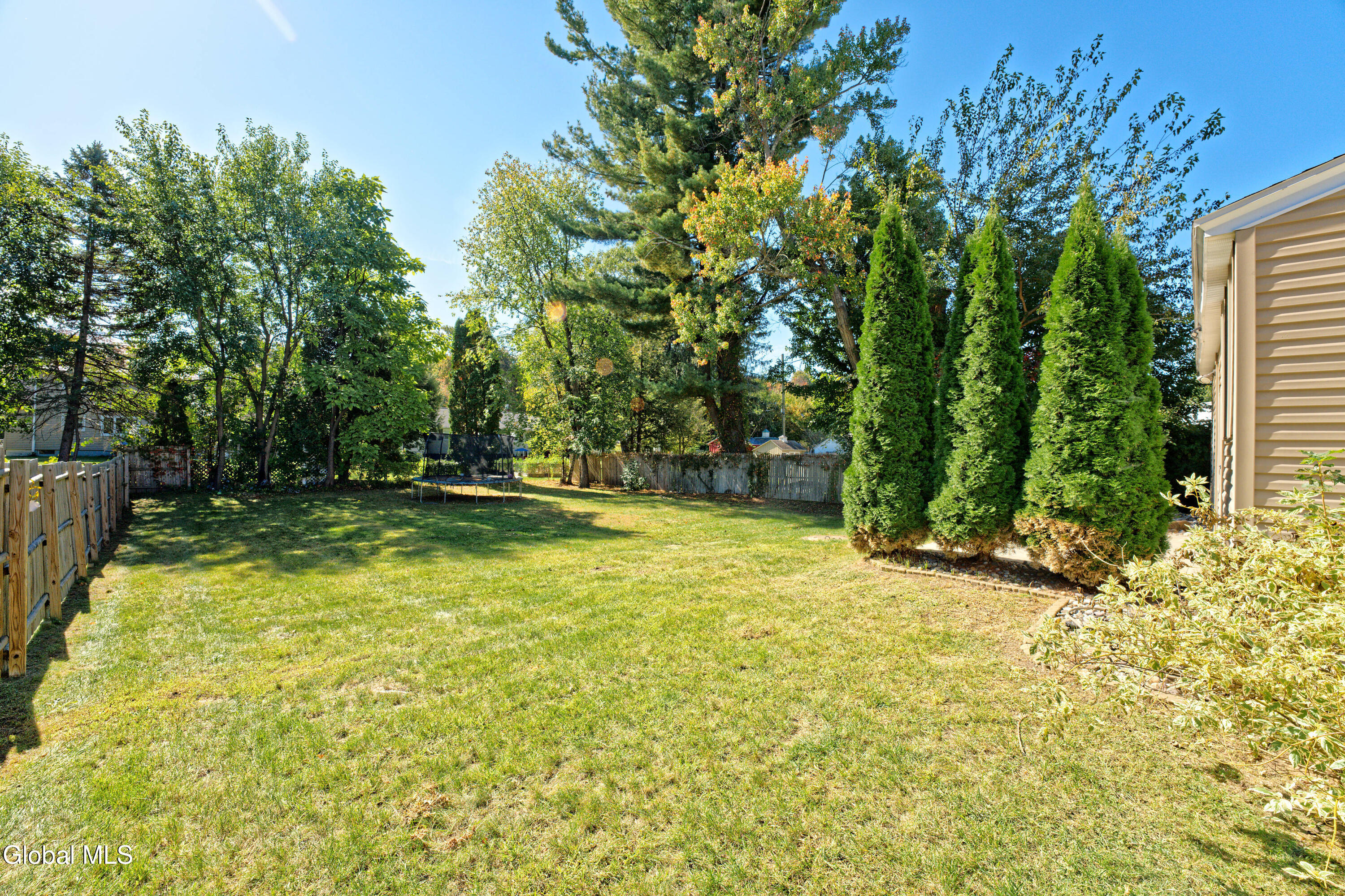 27 Miles Standish Road Rotterdam, NY 12306 - Photo 21 of 24 Yard 2