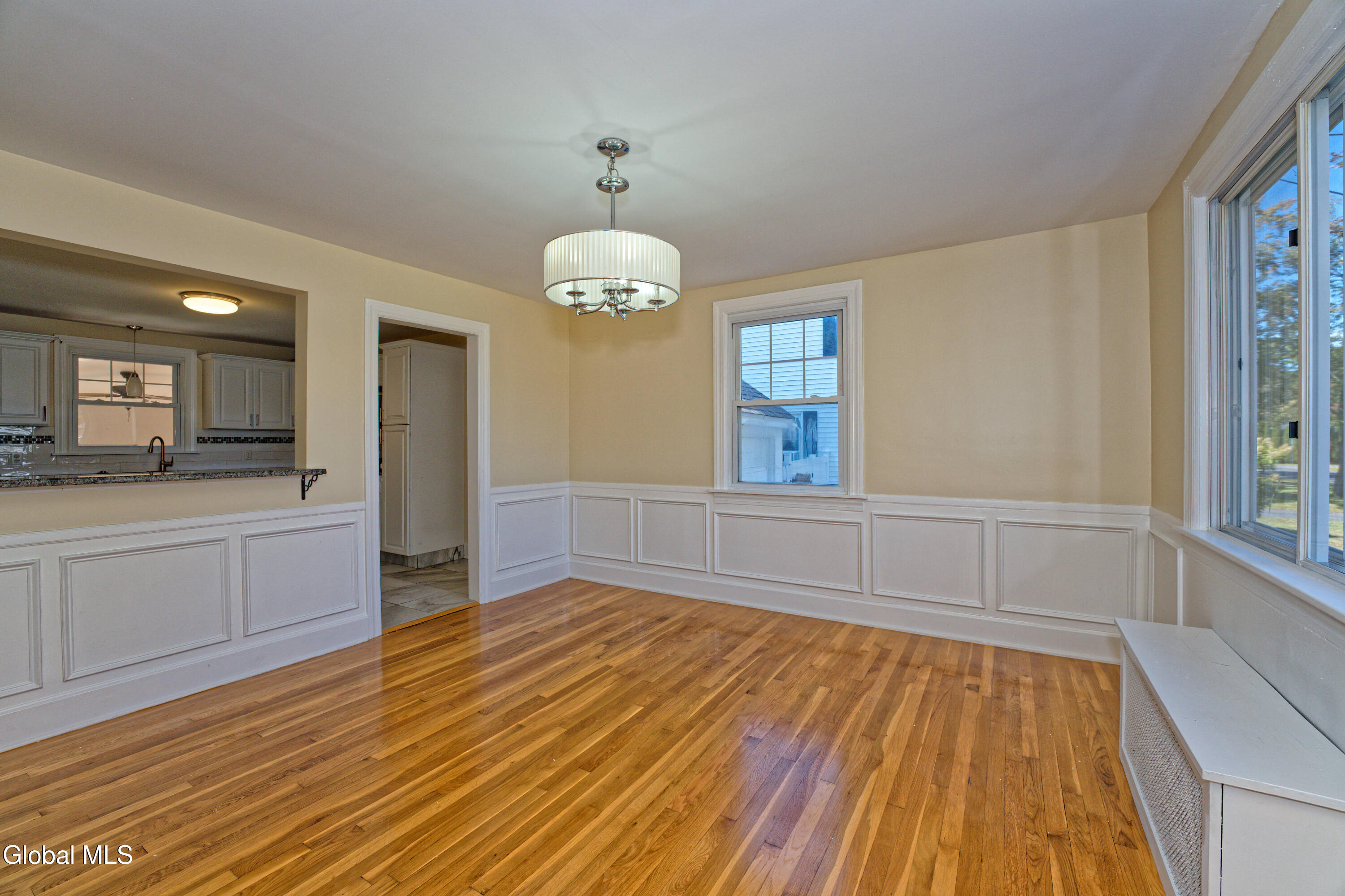 27 Miles Standish Road Rotterdam, NY 12306 - Photo 8 of 24 3 Diningroom 2