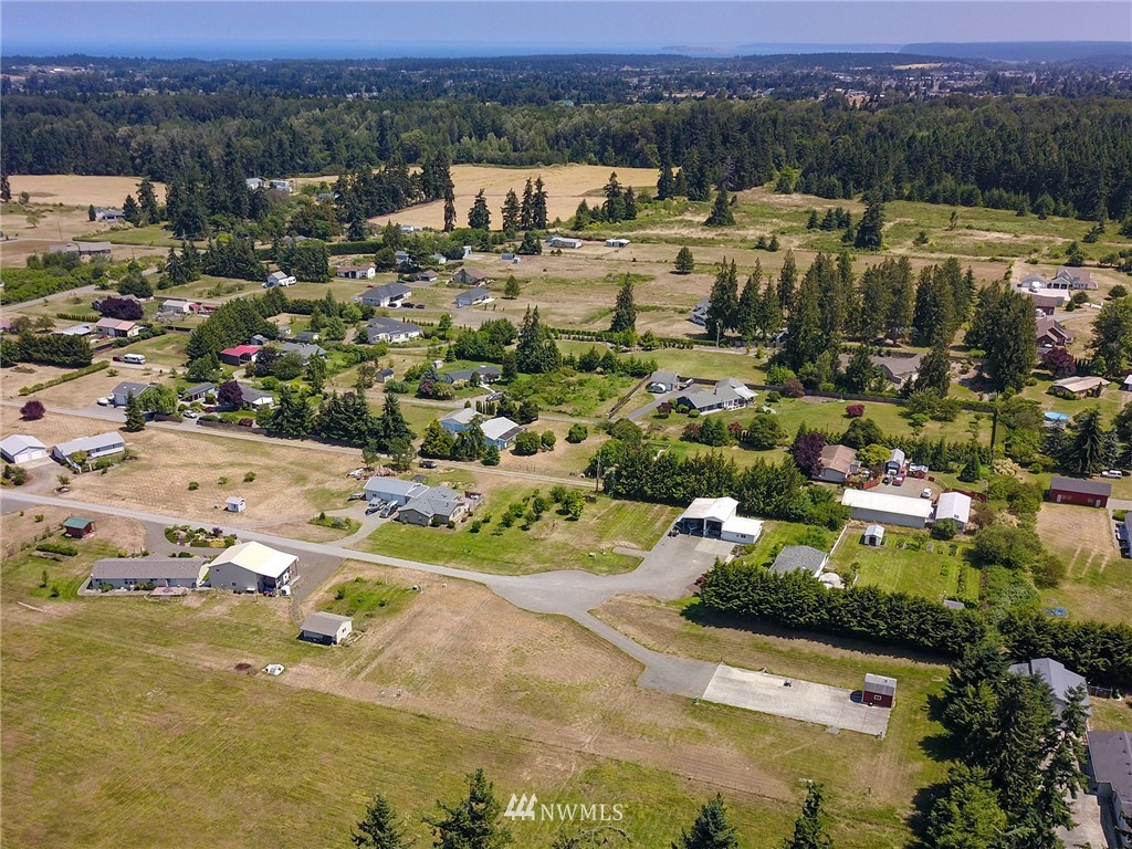 202 Klahn Country Road Sequim, WA 98382 - Photo 5 of 39