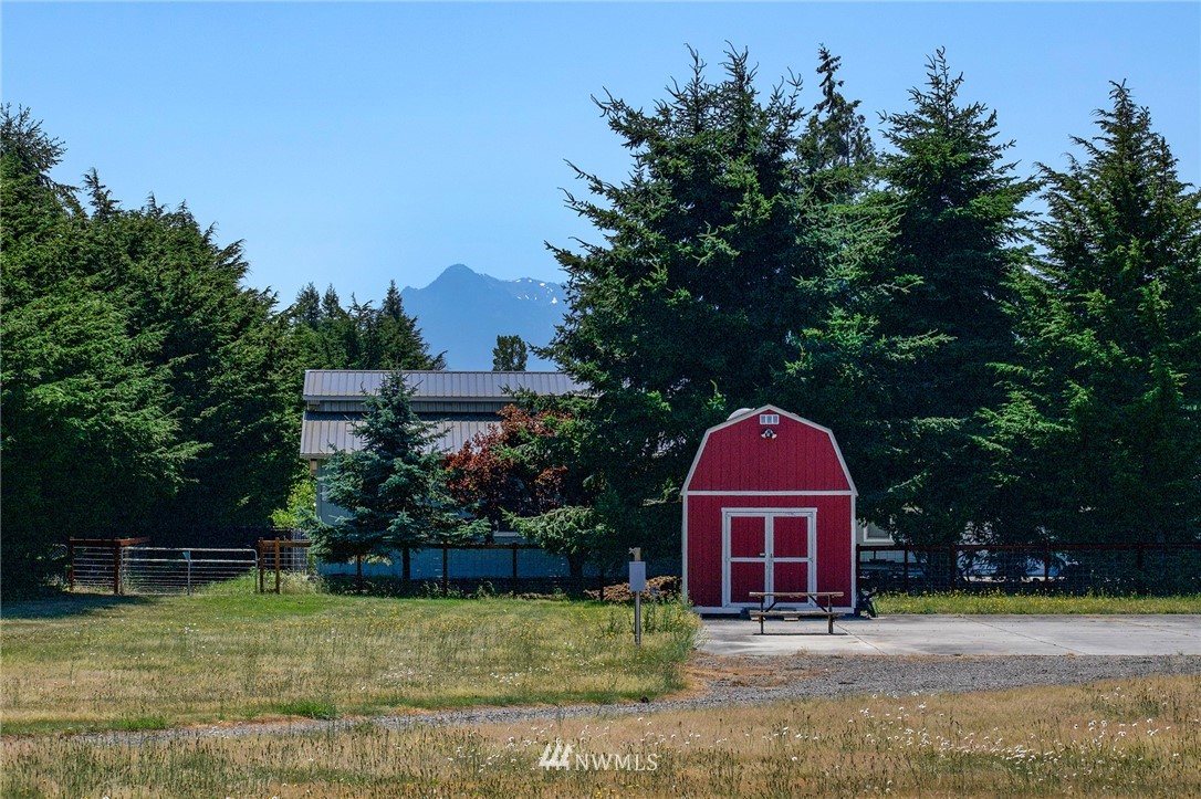 202 Klahn Country Road Sequim, WA 98382 - Photo 10 of 39