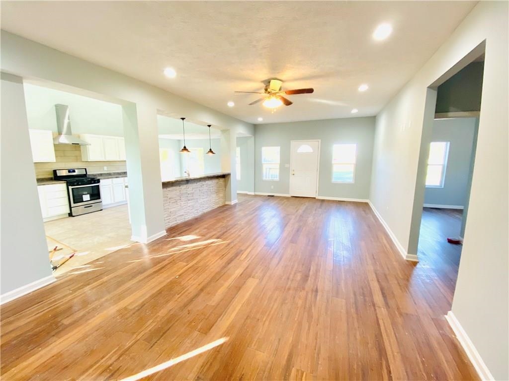 522 Nursery Road Anderson, IN 46012 - Photo 2 of 25 Gallery Image 2