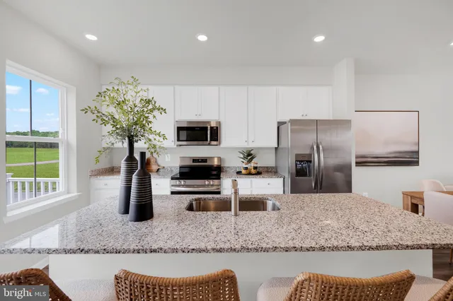 $272,586 | 102 Kincaid Court, Martinsburg, WV 25403