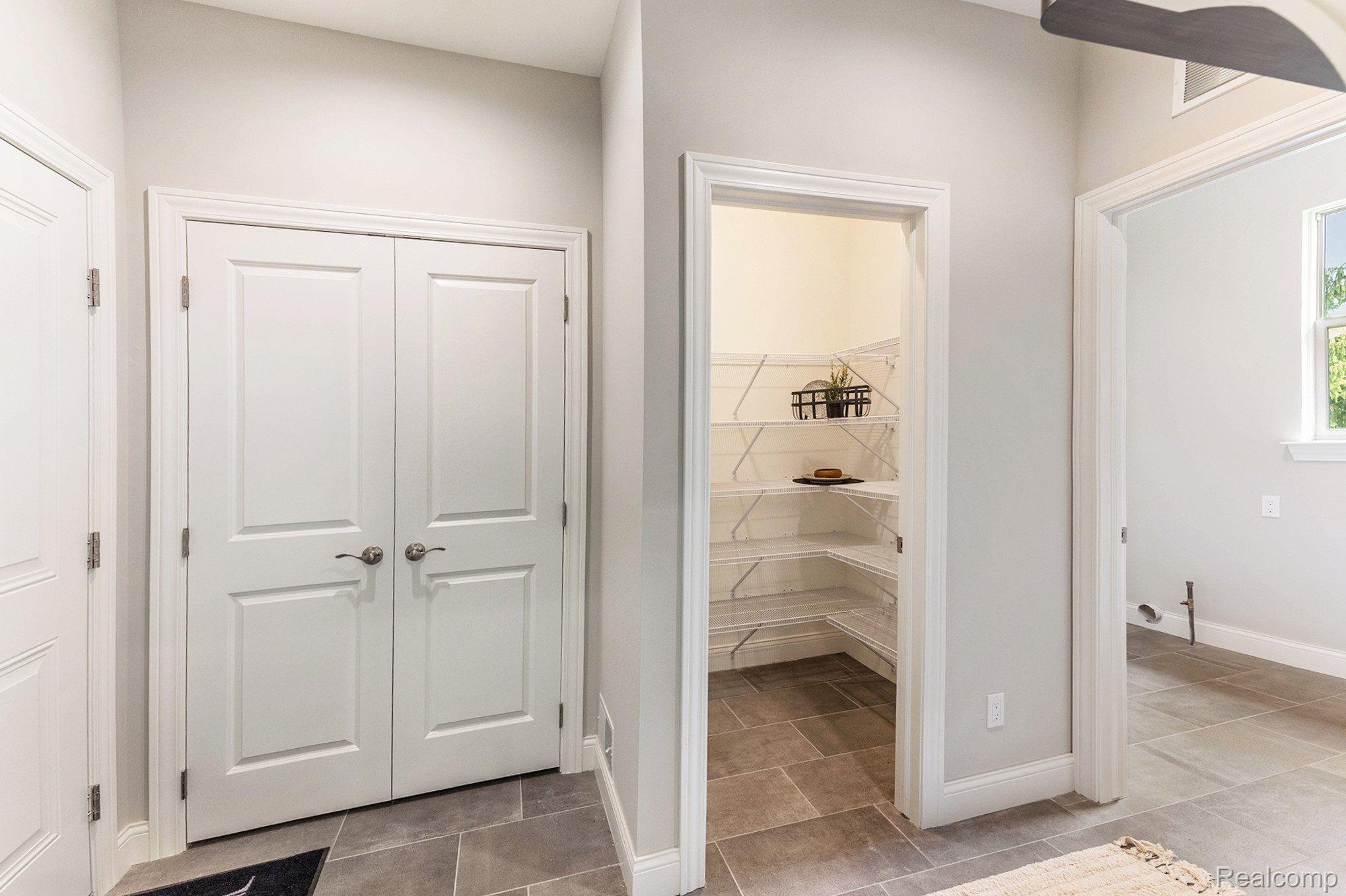 2903 Basil Drive Rochester, MI 48309 - Photo 20 of 53 Gallery Image 20