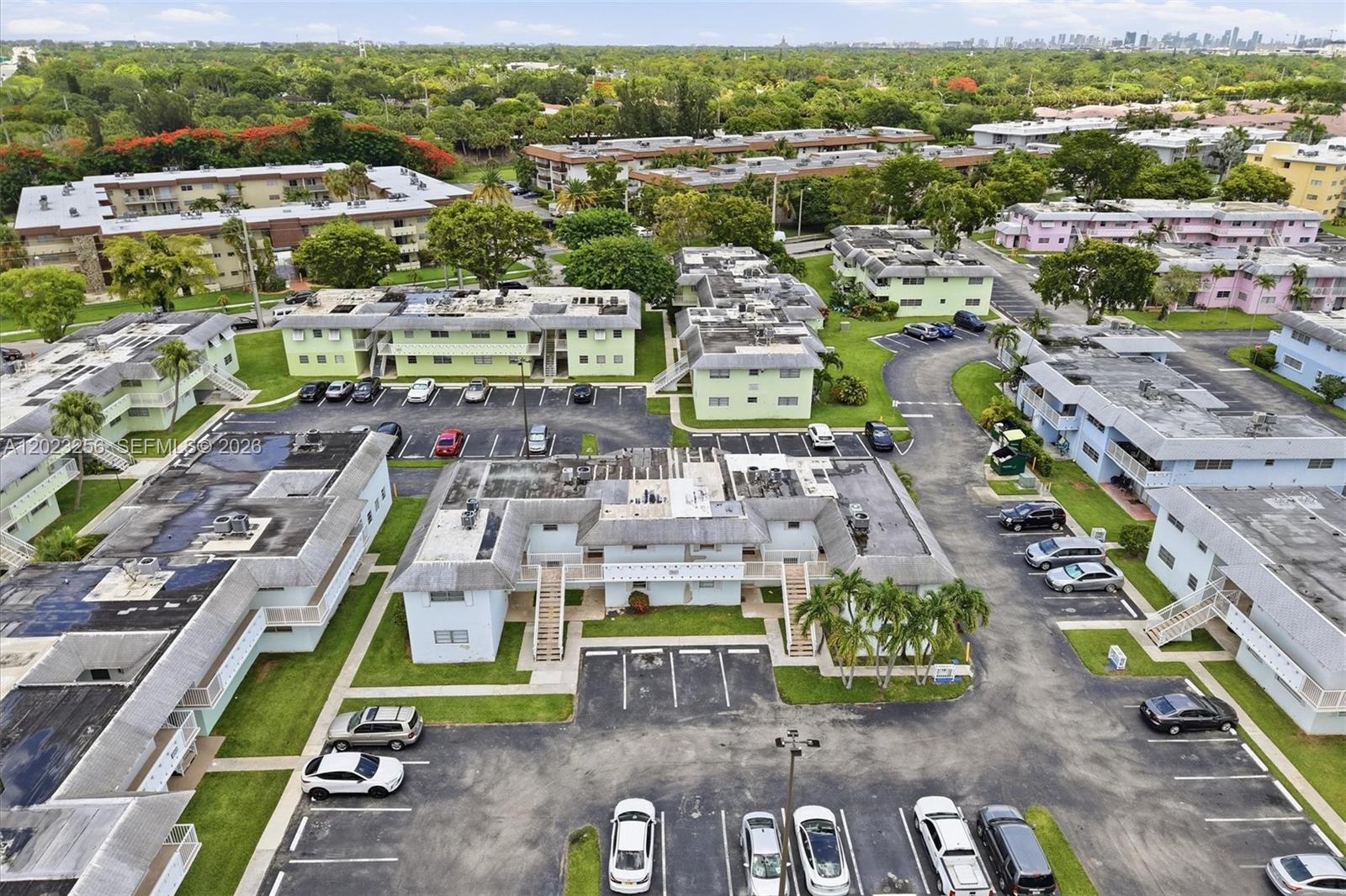 7680 Southwest 82nd Street, Unit H121 Miami, FL 33143 - Photo 23 of 32