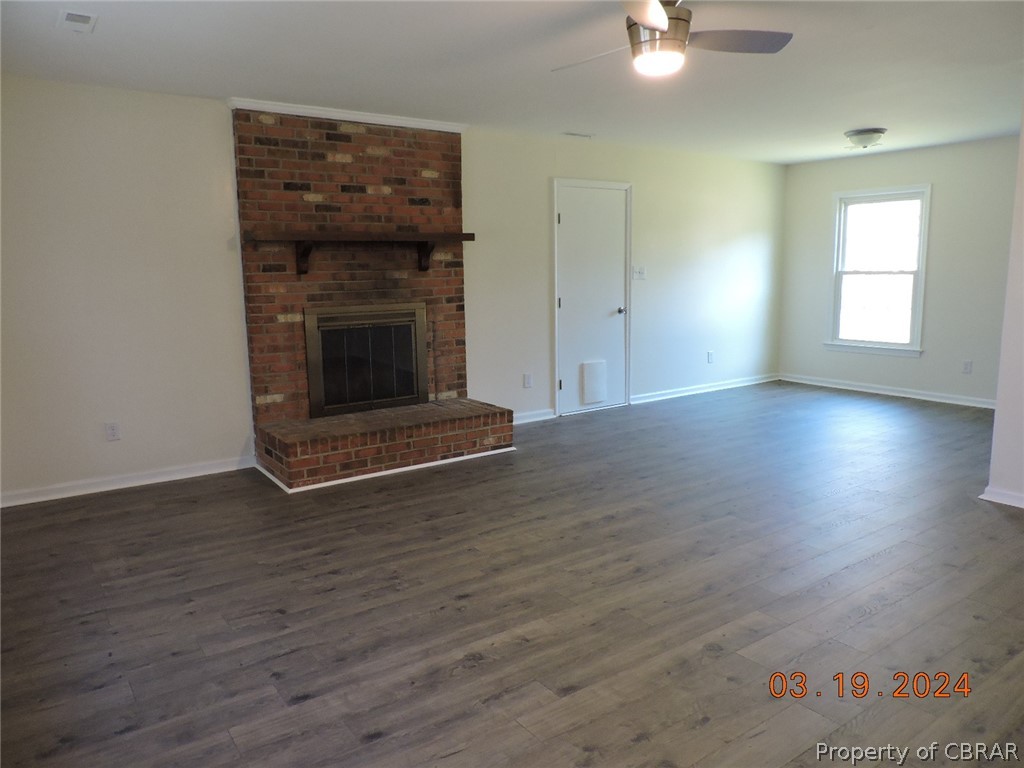 4079 Providence Road Hayes, VA 23072 - Photo 2 of 14 Family room w/ fireplace