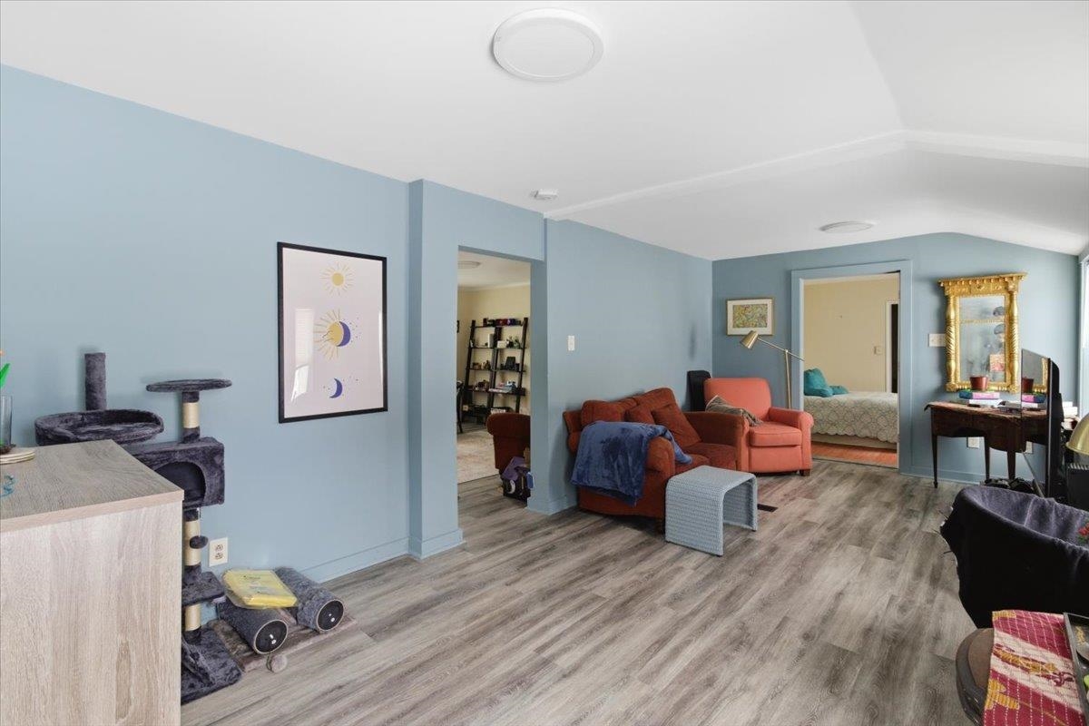 307 North Street Bennington, VT 05201 - Photo 11 of 16