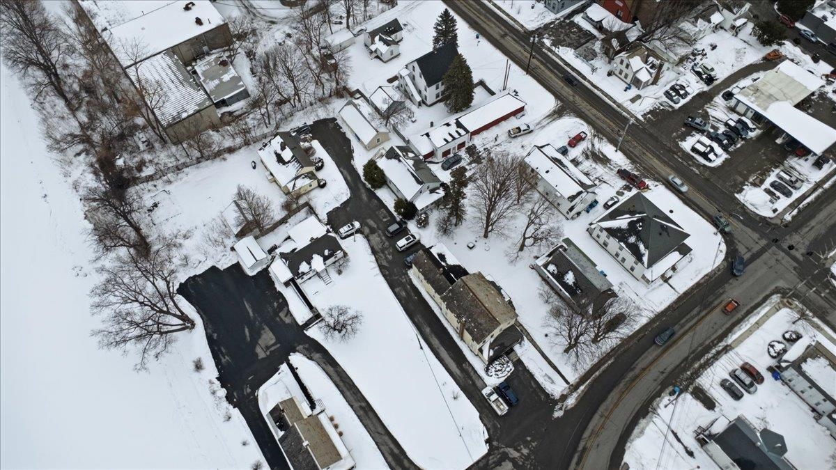 307 North Street Bennington, VT 05201 - Photo 15 of 16