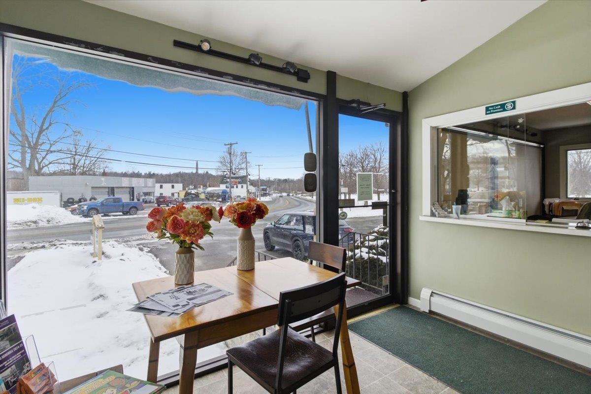 307 North Street Bennington, VT 05201 - Photo 2 of 16