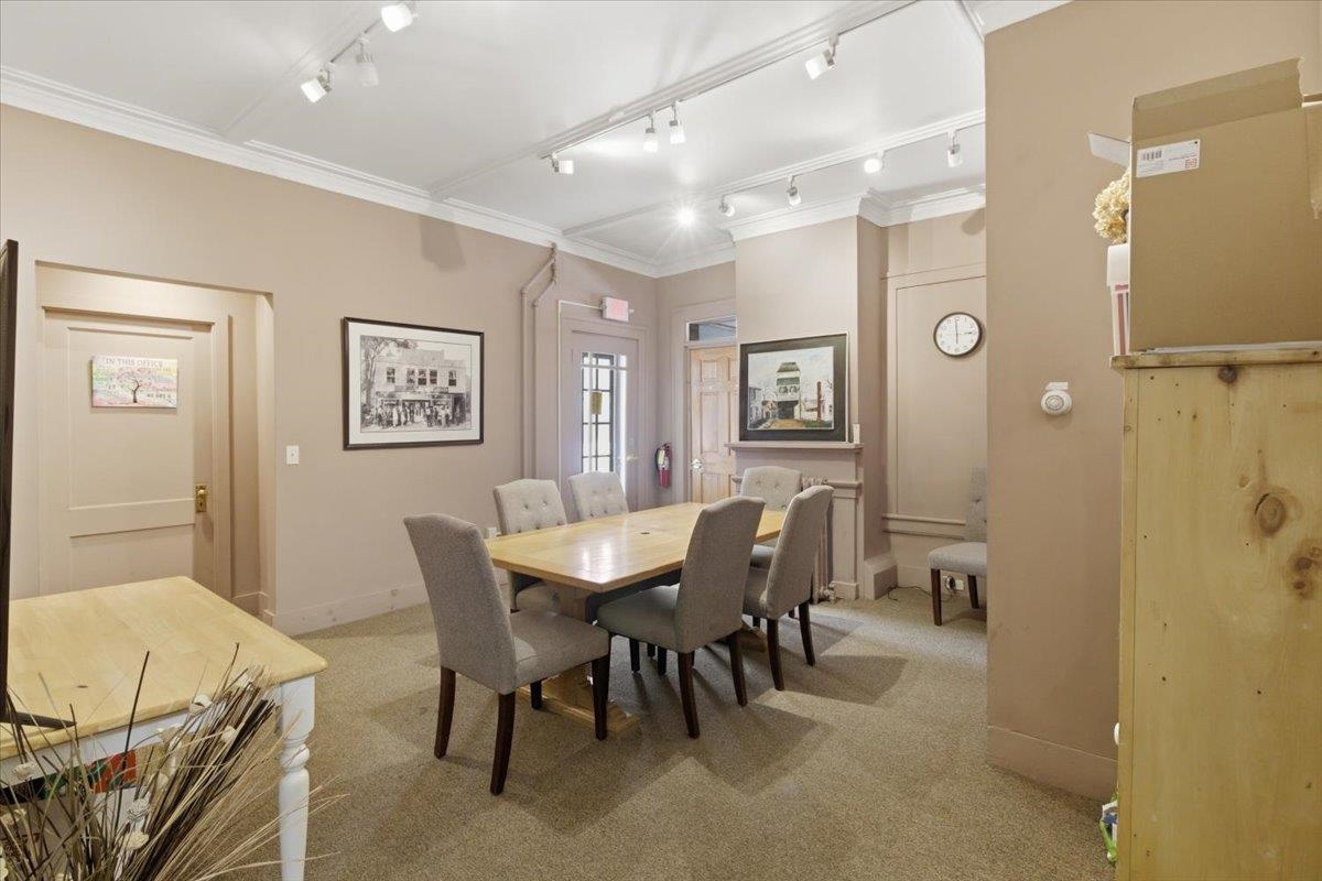 307 North Street Bennington, VT 05201 - Photo 4 of 16