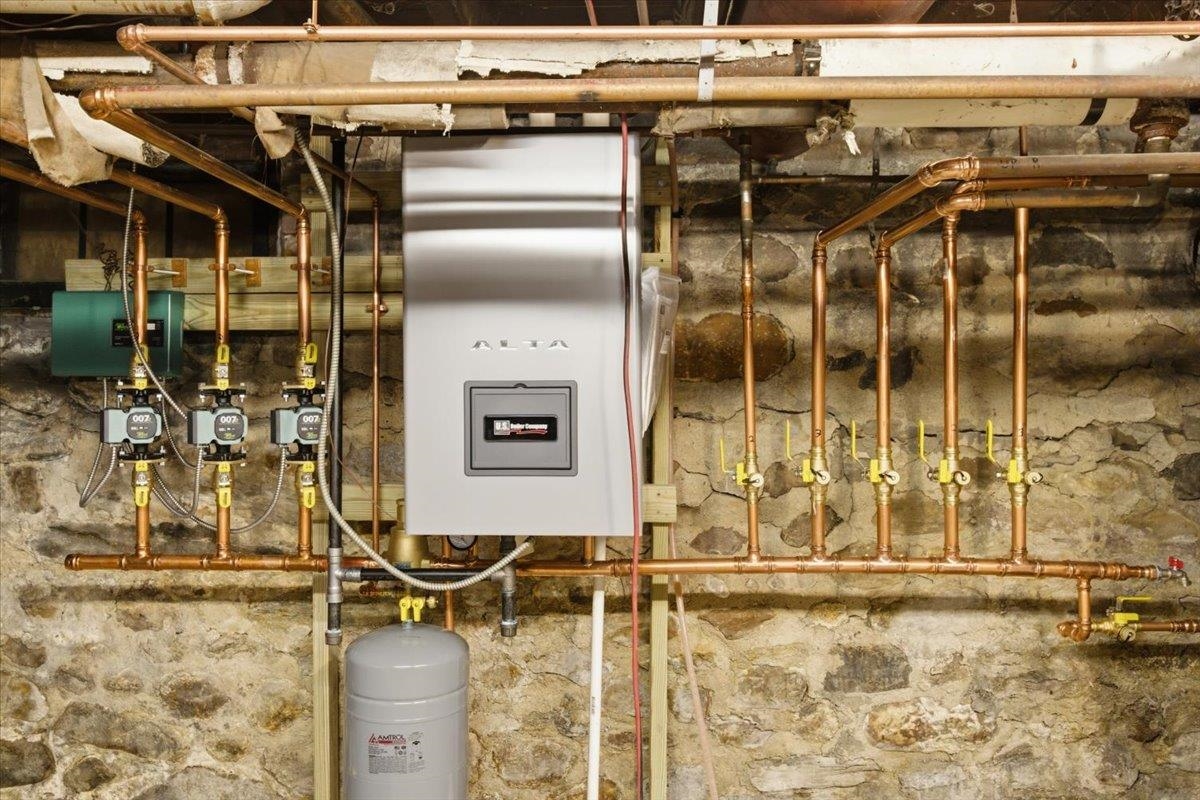 307 North Street Bennington, VT 05201 - Photo 8 of 16