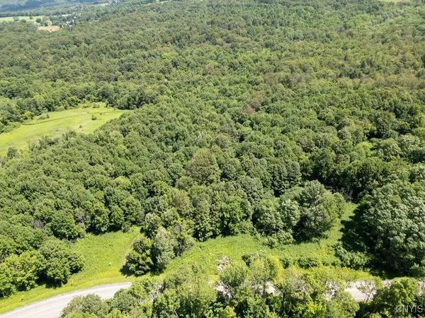 $72,000 | 989 Robinson Road, Warren, NY 13407
