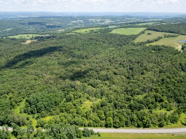 $72,000 | 989 Robinson Road, Warren, NY 13407