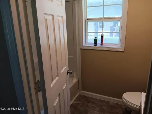 $1,600 | 76 Peterson Hill Avenue, Burgaw, NC 28425