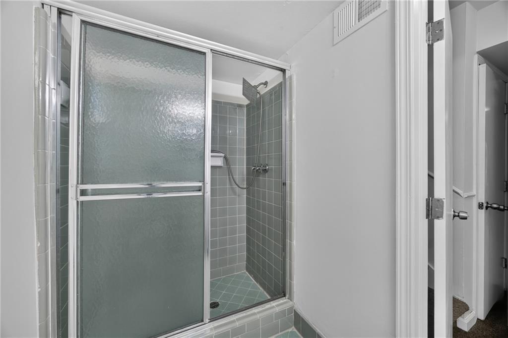 3894 Maplewood Drive Decatur, GA 30035 - Photo 14 of 29