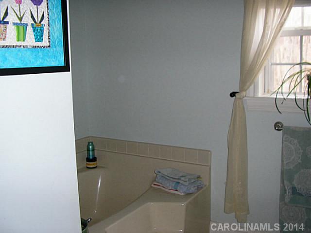 460 Panther Point Road Richfield, NC 28137 - Photo 8 of 15 Gallery Image 8