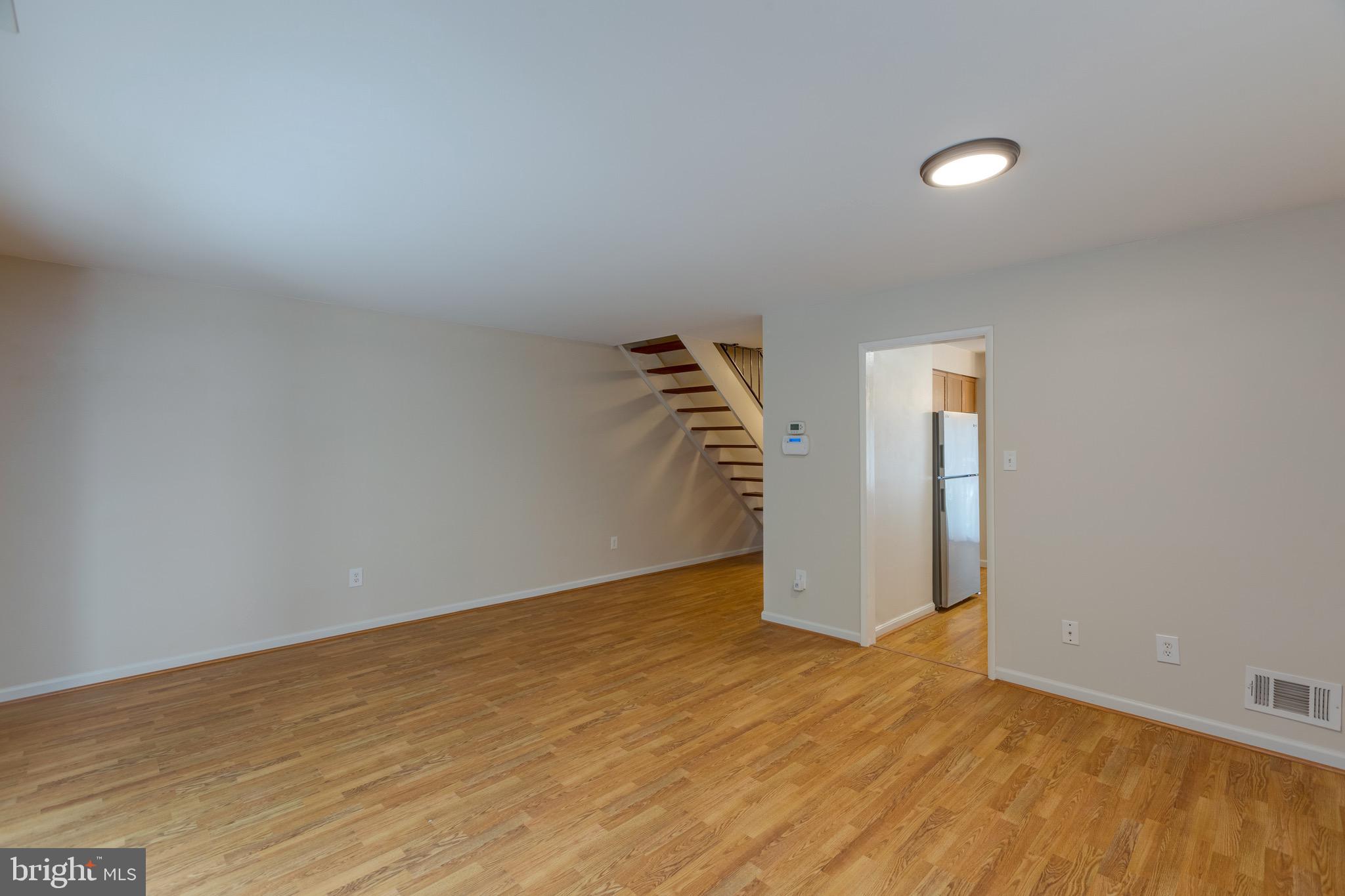 2183 White Cornus Lane Reston, VA 20191 - Photo 15 of 31 Gallery Image 15
