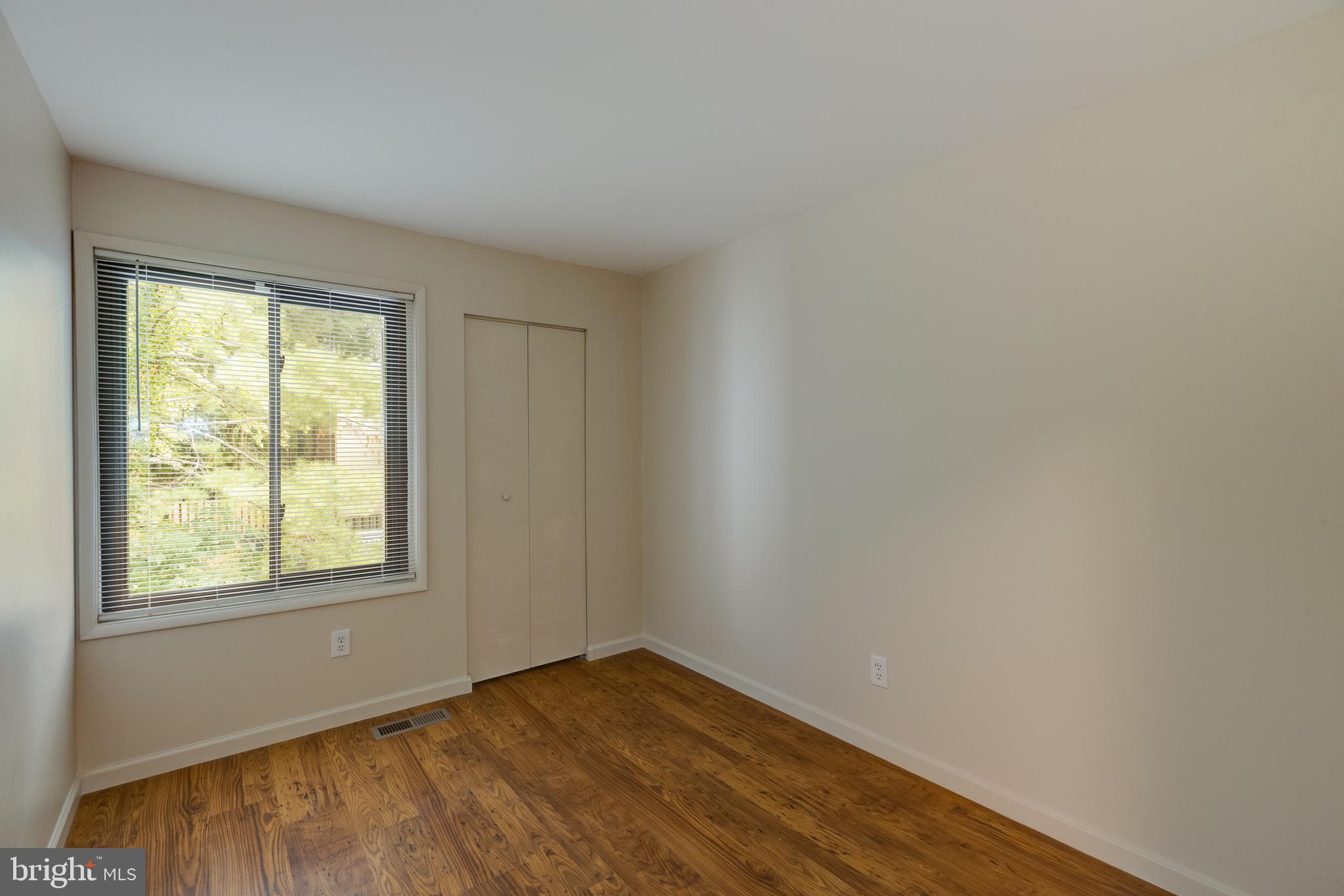 2183 White Cornus Lane Reston, VA 20191 - Photo 26 of 31 Gallery Image 26
