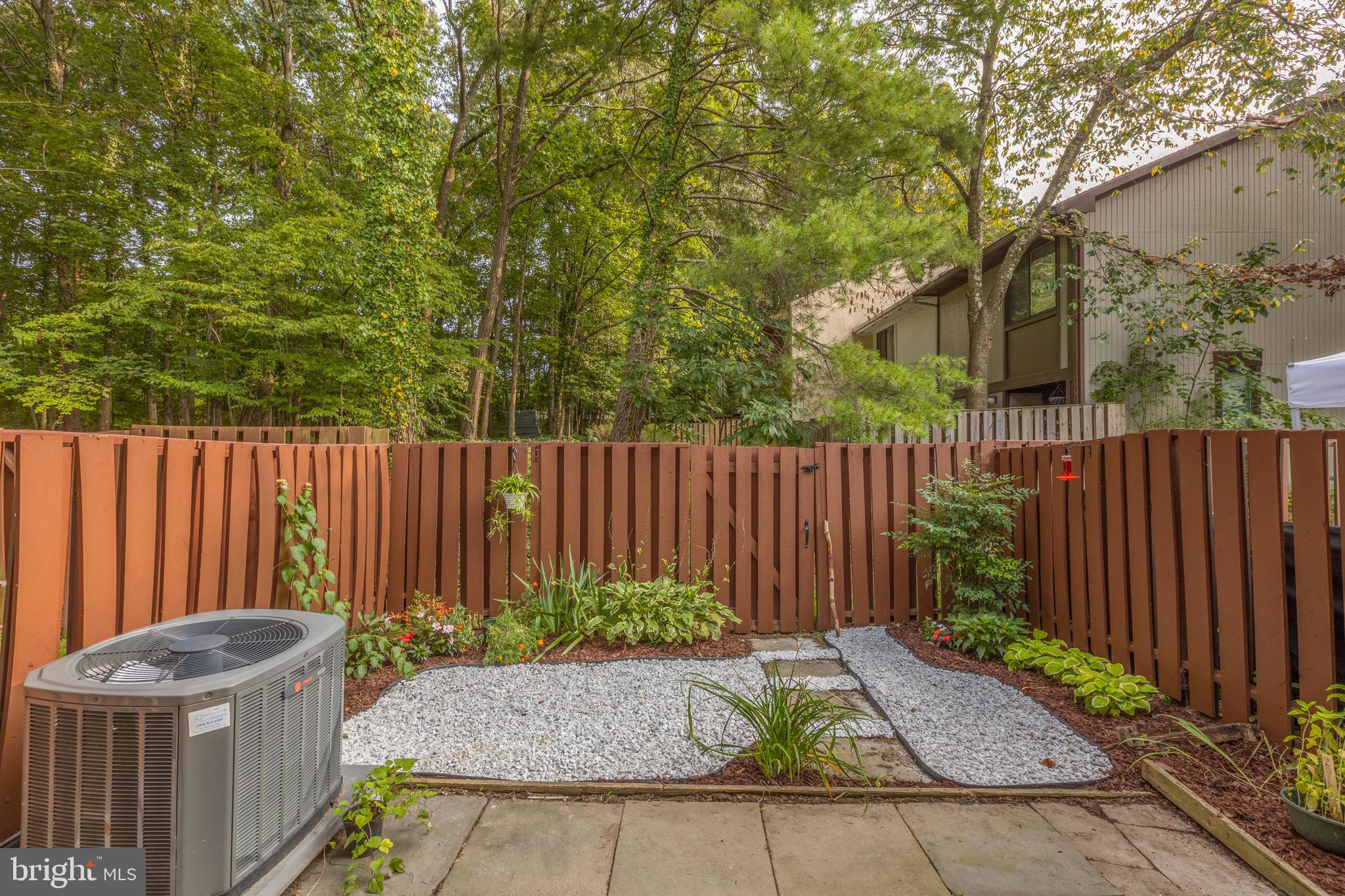 2183 White Cornus Lane Reston, VA 20191 - Photo 28 of 31 Fenced Yard