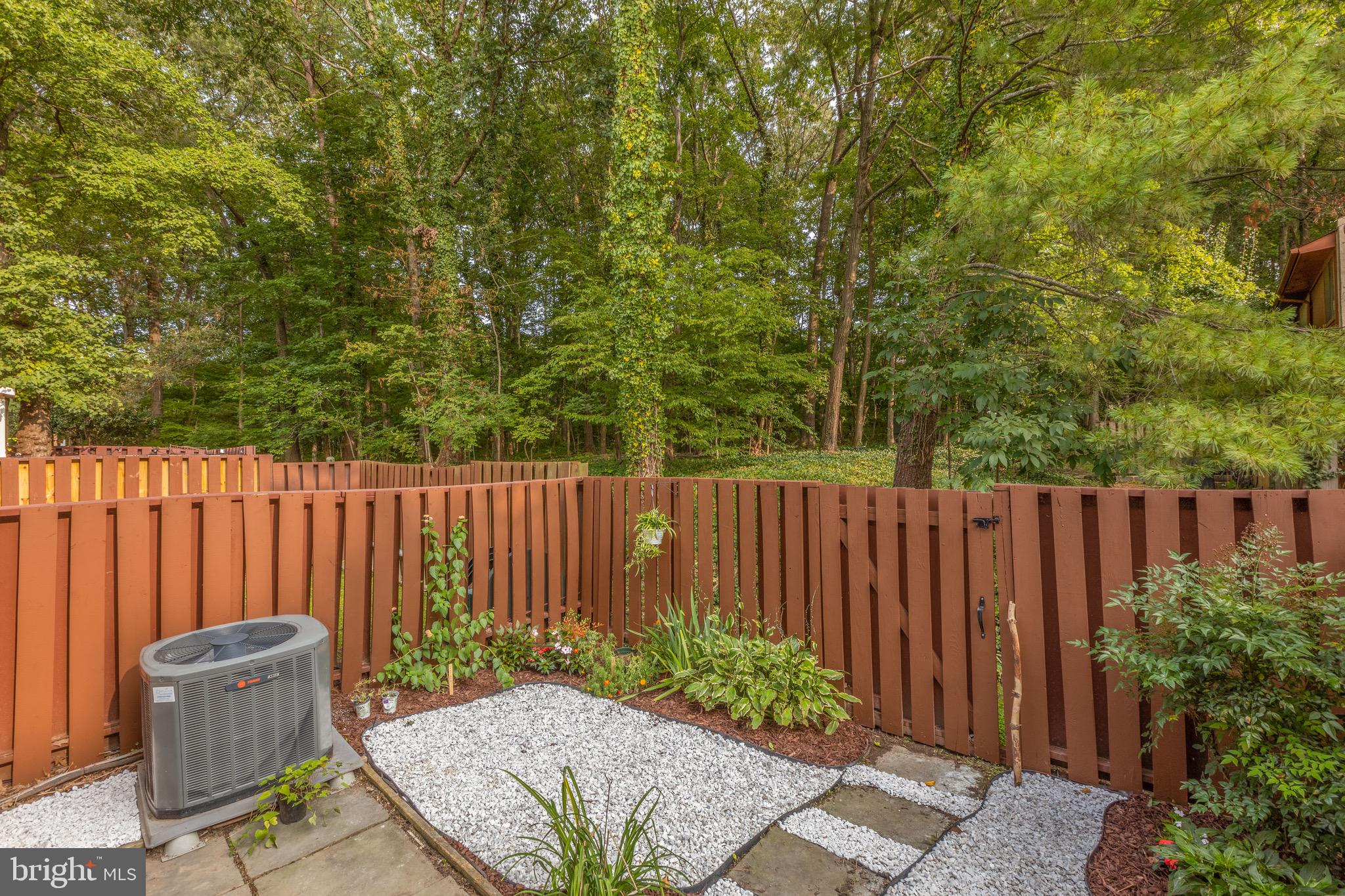 2183 White Cornus Lane Reston, VA 20191 - Photo 29 of 31 Gallery Image 29