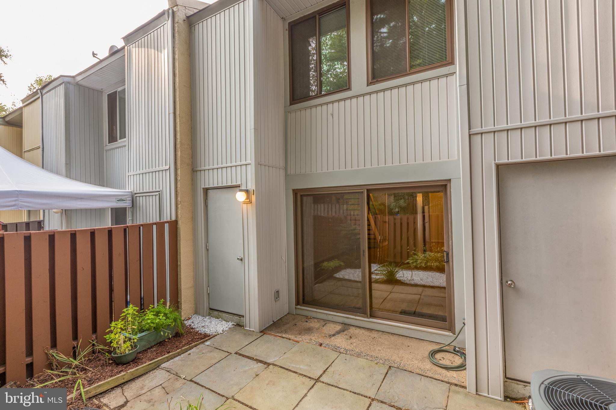 2183 White Cornus Lane Reston, VA 20191 - Photo 30 of 31 Gallery Image 30