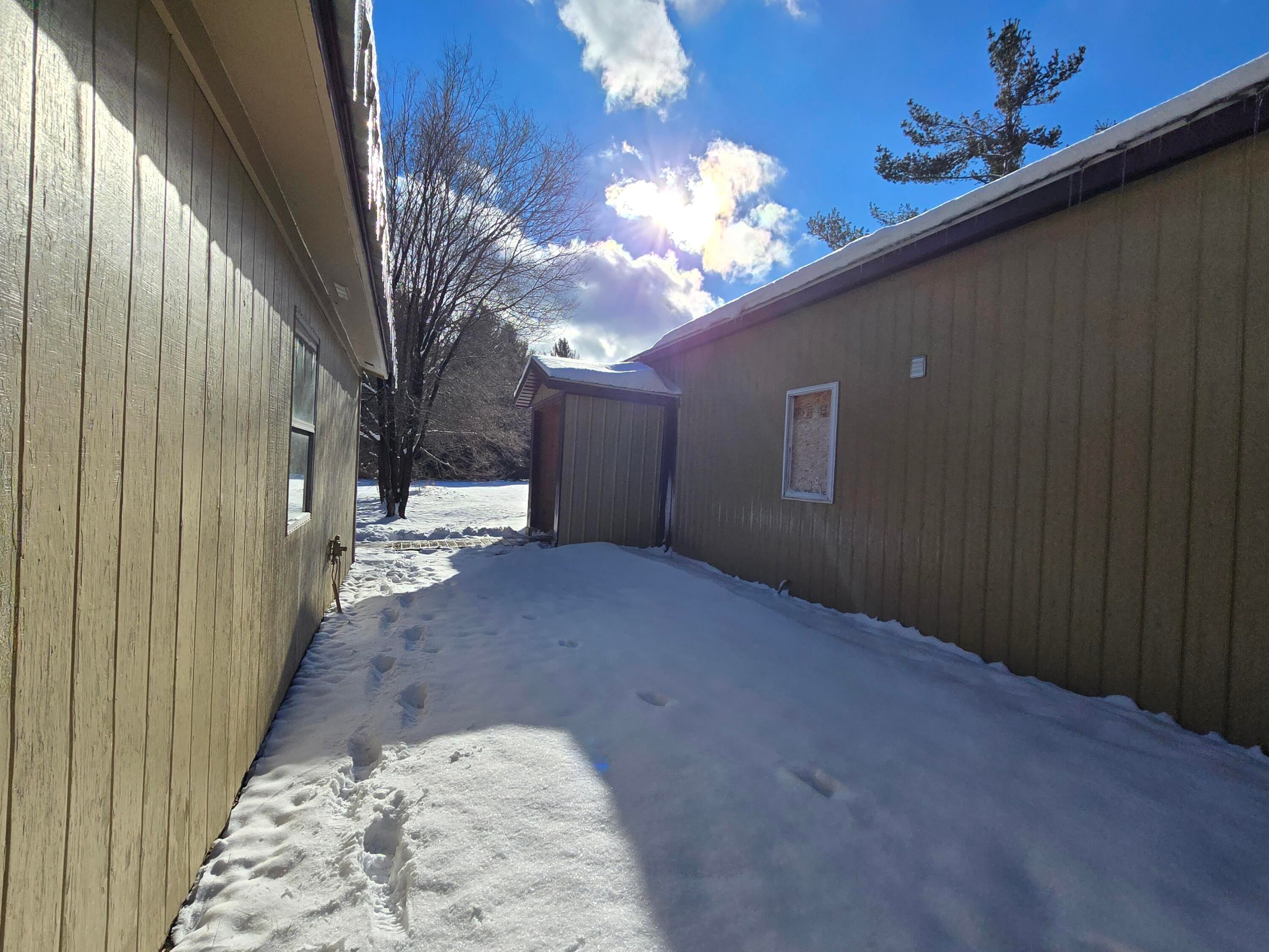 435 North Mt Tom Road Mio, MI 48647 - Photo 60 of 76 20251202_134441