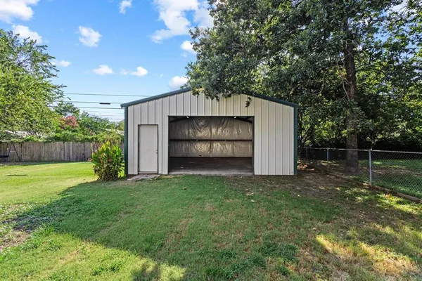 $234,900 | 1414 North Binkley Street, Sherman, TX 75092