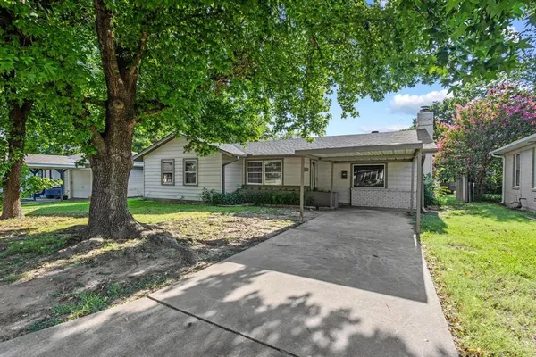 $234,900 | 1414 North Binkley Street, Sherman, TX 75092