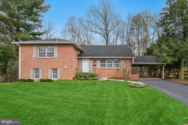 $949,000 | 10605 Meadowhill Road, Silver Spring, MD 20901