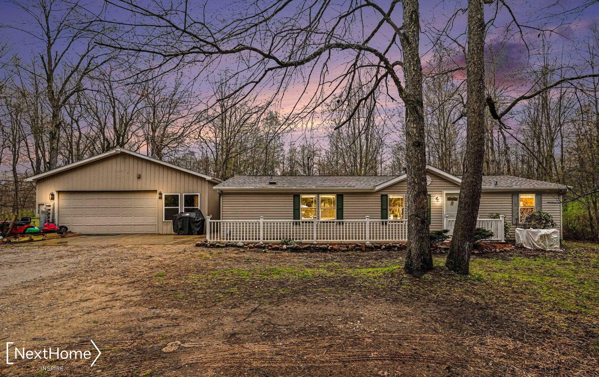 5720 Chambers Road Mayville, MI 48744 - Photo 1 of 46