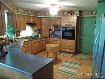 620 Seminary Road Brighton, IL 62012 - Photo 2 of 24
