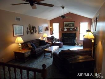 620 Seminary Road Brighton, IL 62012 - Photo 3 of 24