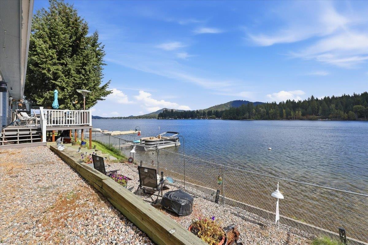 46247 Larson Beach Road Loon Lake, WA 99148 - Photo 31 of 45 Gallery Image 31