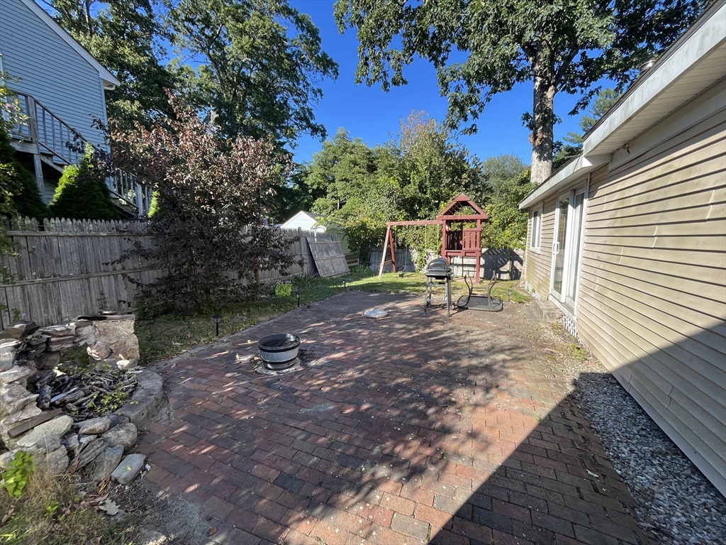 14 Tamarack Road Norton, MA 02766 - Photo 5 of 13 Gallery Image 5
