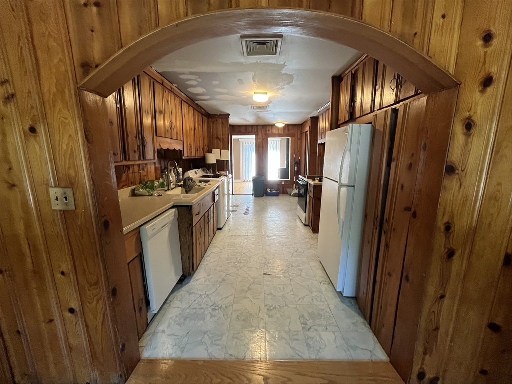 14 Tamarack Road Norton, MA 02766 - Photo 6 of 13 Gallery Image 6