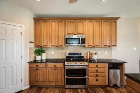 $689,000 | 11648 Zingelmann Road, Galveston, TX 77554