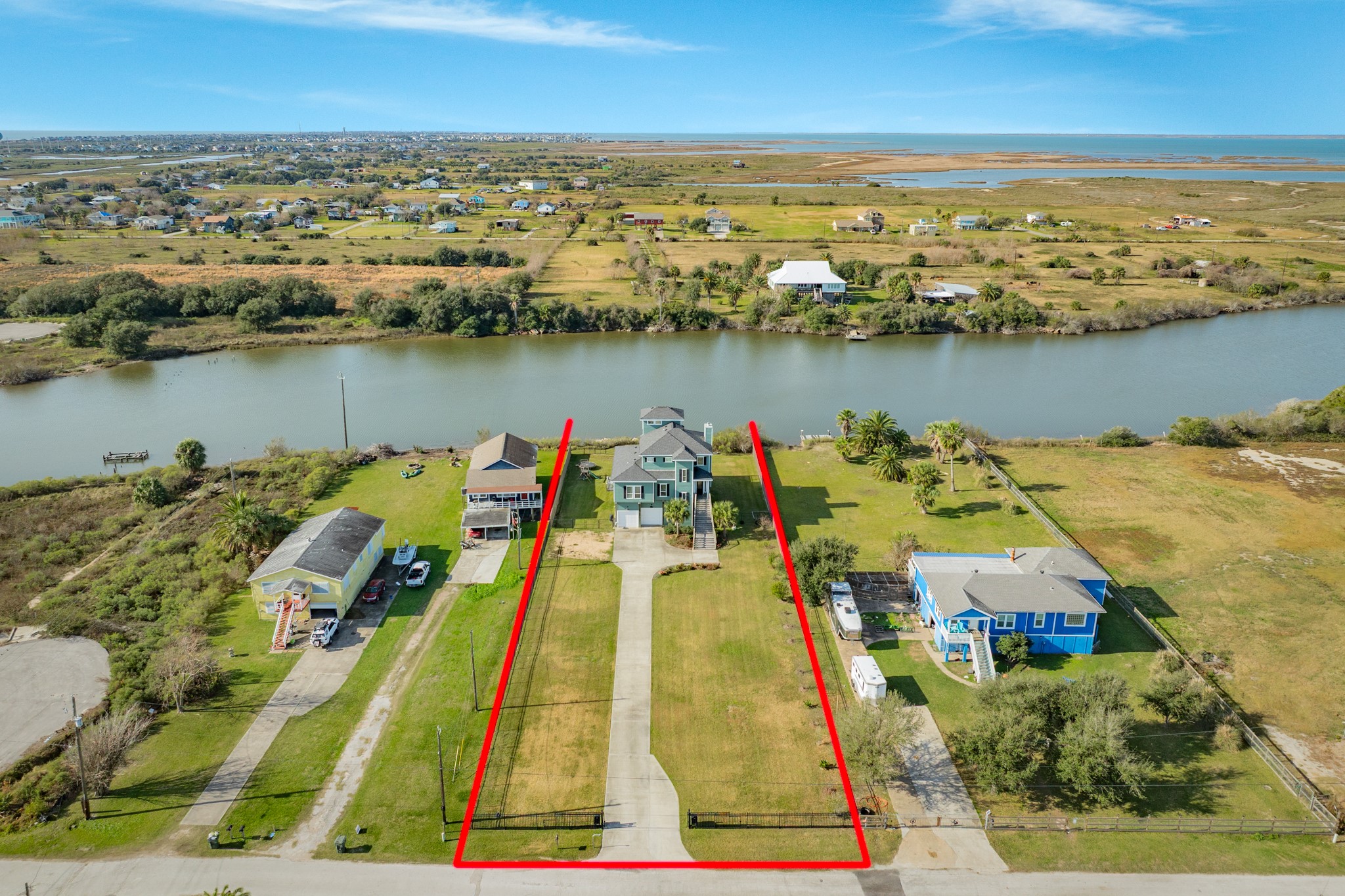 11648 Zingelmann Road Galveston, TX 77554 - Photo 5 of 39 an aerial view of a house with a ocean view