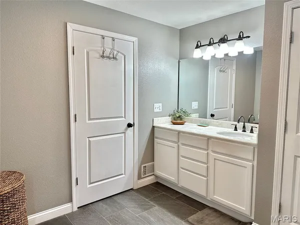 $369,000 | 6580 Main Street, Frohna, MO 63748