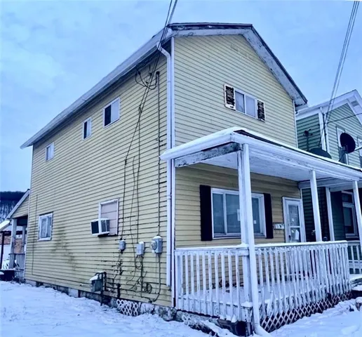 $34,900 | 1716 4th Avenue, Beaver Falls, PA 15010