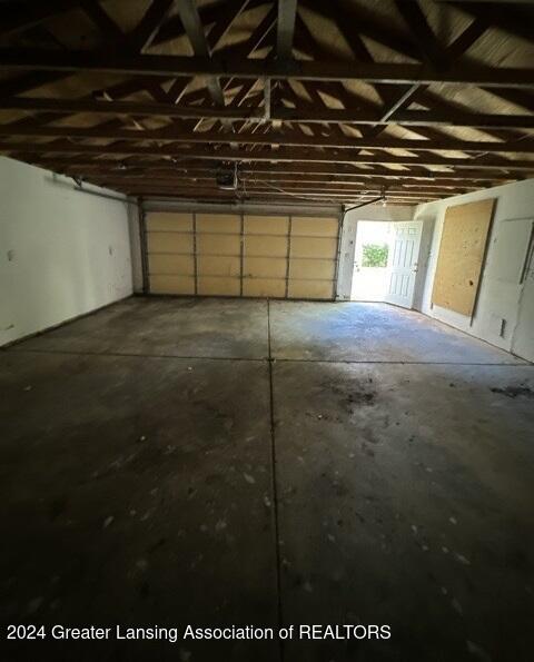 3106 Norwich Road Lansing, MI 48911 - Photo 11 of 14 ngarageinside
