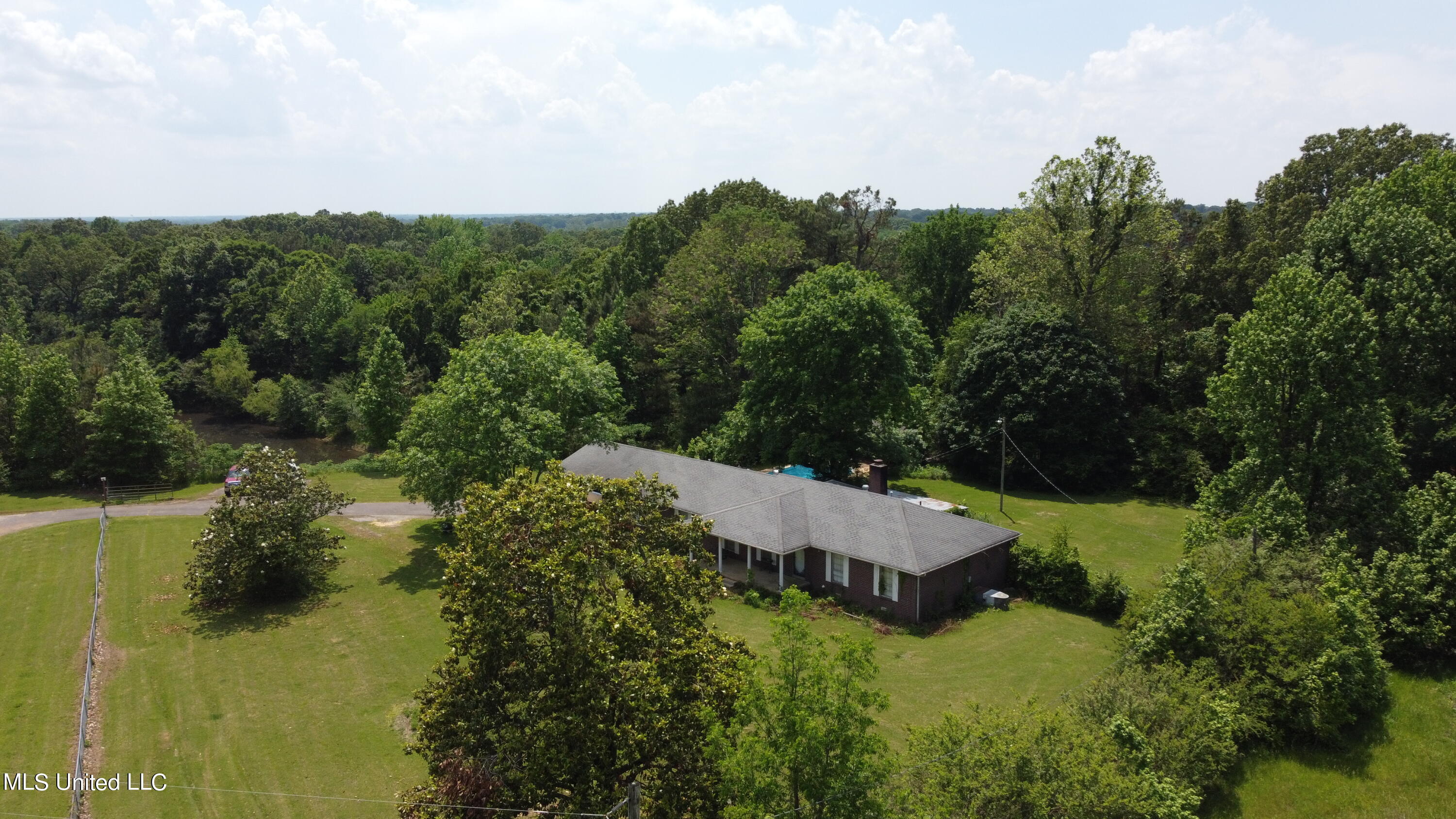 2255 Peavine Road Coldwater, MS 38618 - Photo 11 of 44 11 acres