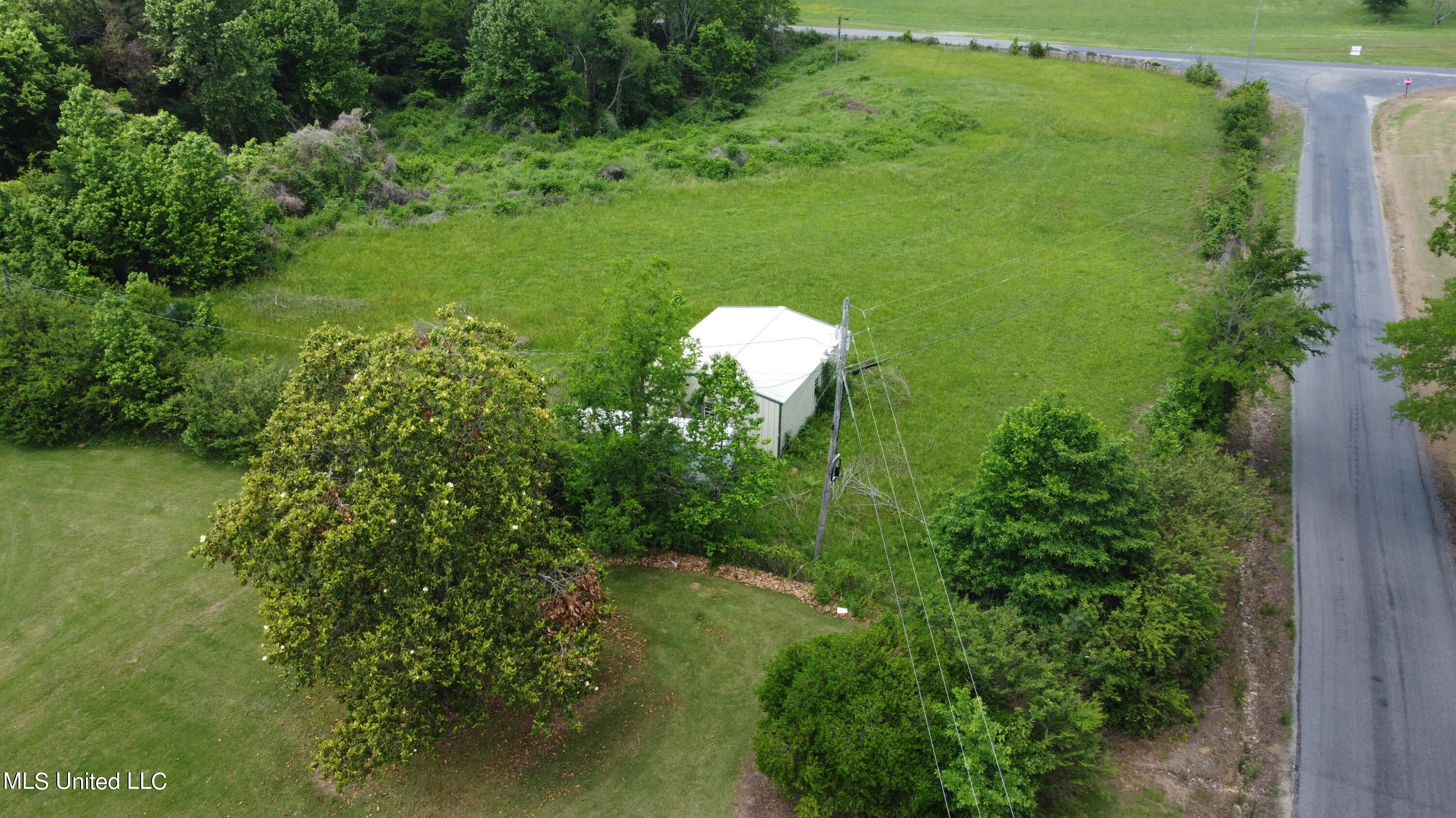 2255 Peavine Road Coldwater, MS 38618 - Photo 7 of 44 DJI_0612