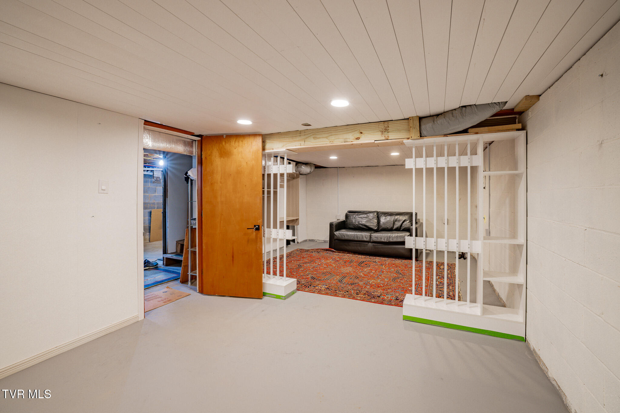 141 East Central Bristol, TN 37620 - Photo 32 of 40 1R9A8960-HDR