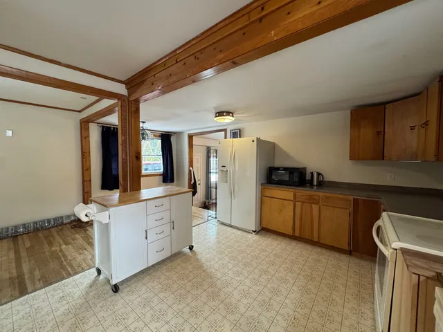 $1,750 | 70 Cedar Street, Keene, NH 03431