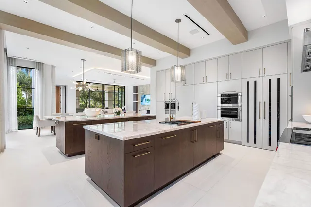 $17,750,000 | 471 Royal Palm Way, Boca Raton, FL 33432