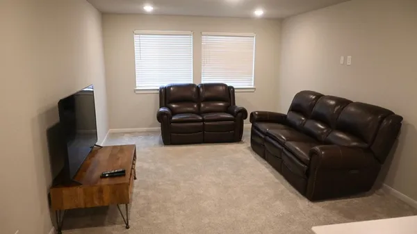 $2,495 | 127 Winged Elm Court, Conroe, TX 77318