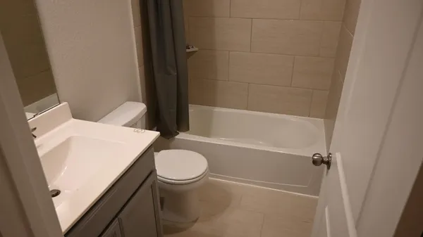 $2,495 | 127 Winged Elm Court, Conroe, TX 77318