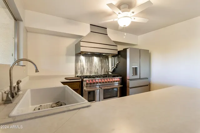 $382,000 | 970 South 80th Street, Mesa, AZ 85208