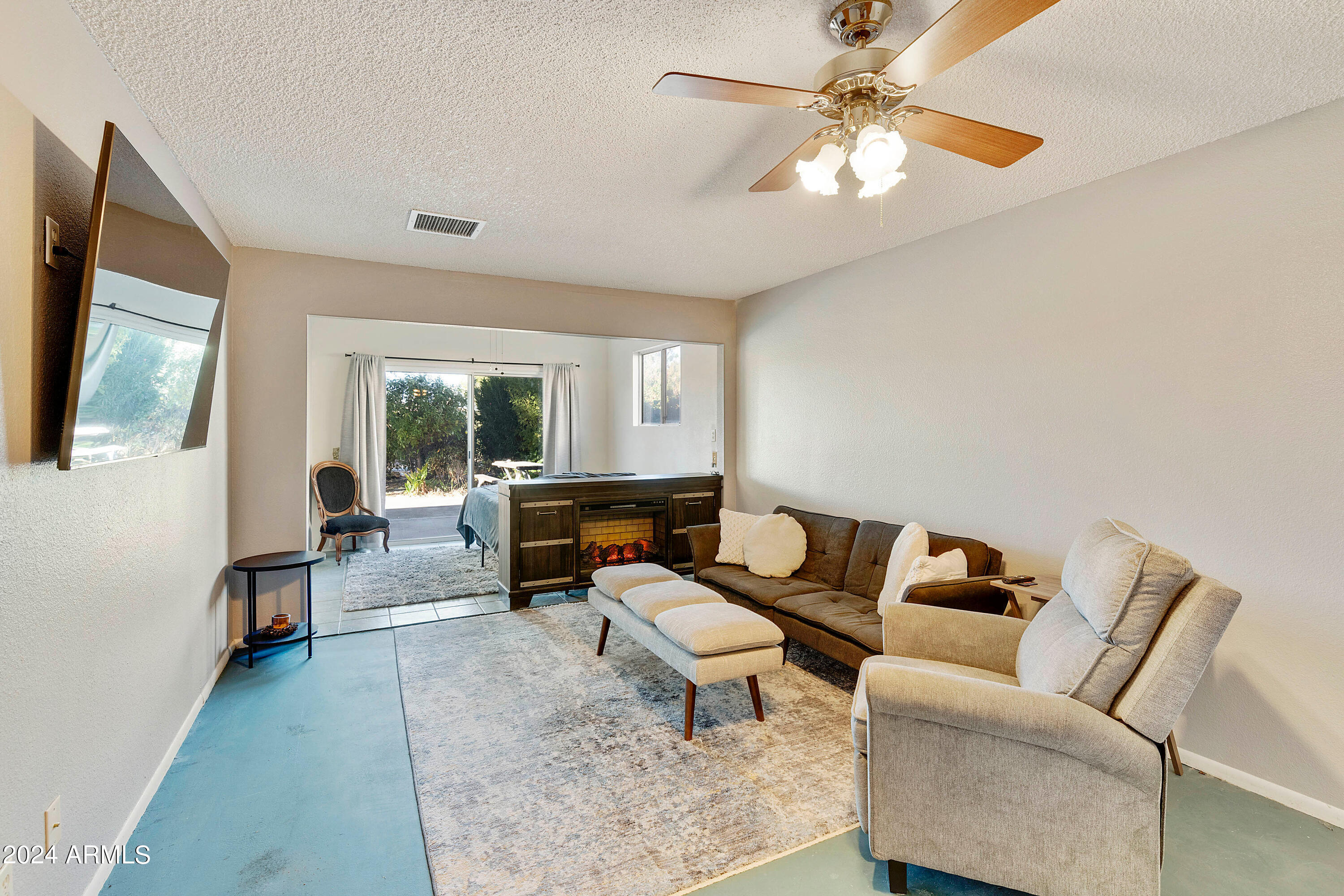 970 South 80th Street Mesa, AZ 85208 - Photo 16 of 45 Large Primary Bedroom